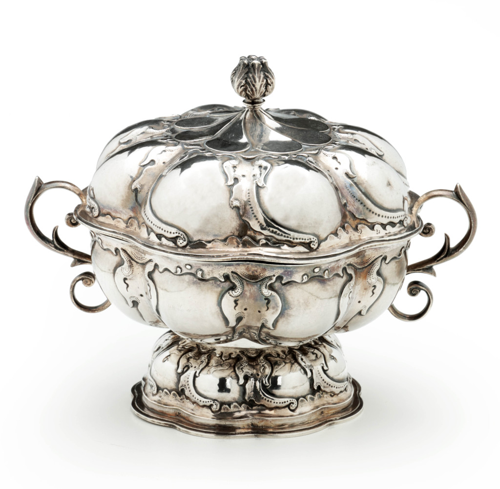 A rare Dutch-colonial silver 'Kwab' bowl and cover