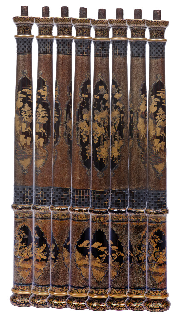 An extremely fine lacquered and unique intact Japanese export lacquer baluster made on order by the VOC for Amalia van Solms