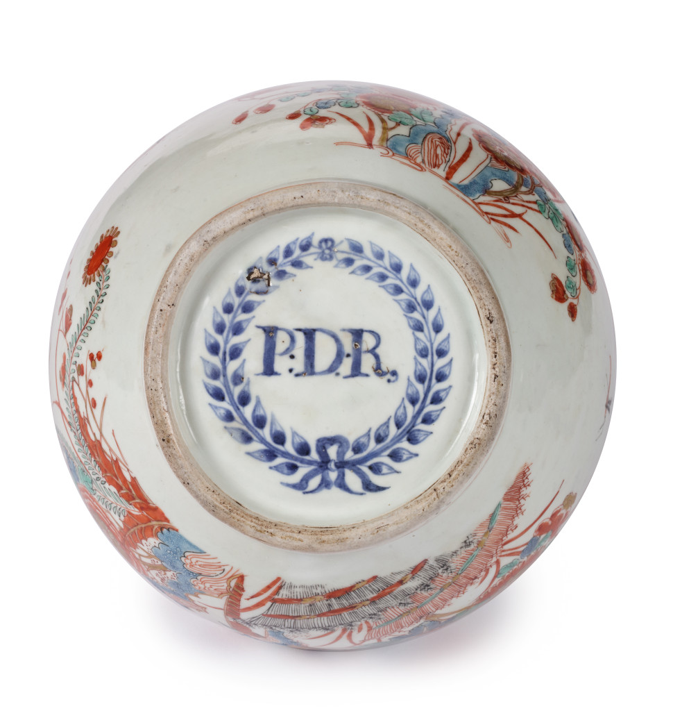 A large Kakiemon-style Dutch decorated Japanese porcelain wine bottle with initials PDR