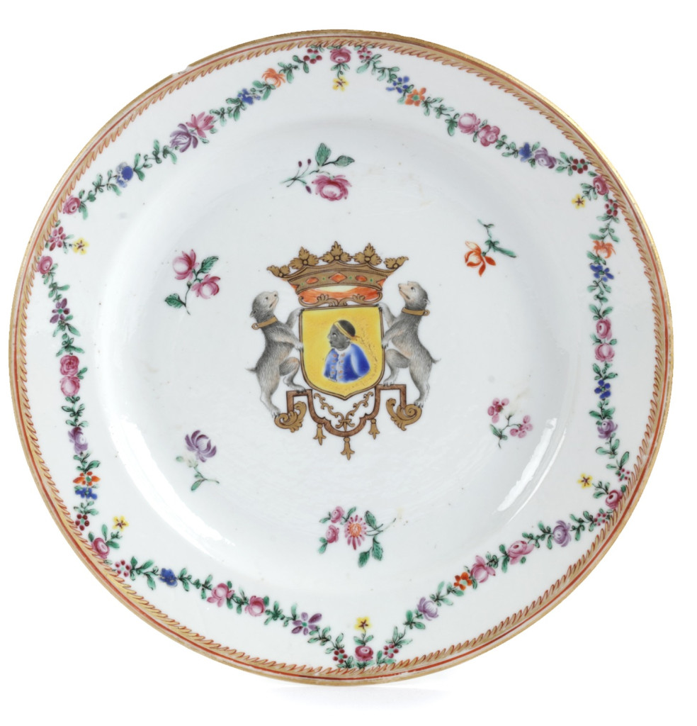 A pair of Chinese export porcelain plates with the Luls family coat-of-arms