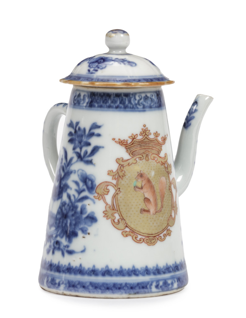 A small Chinese export porcelain coffeepot bearing the arms of Jan Albert Sichterman (1692-1764)