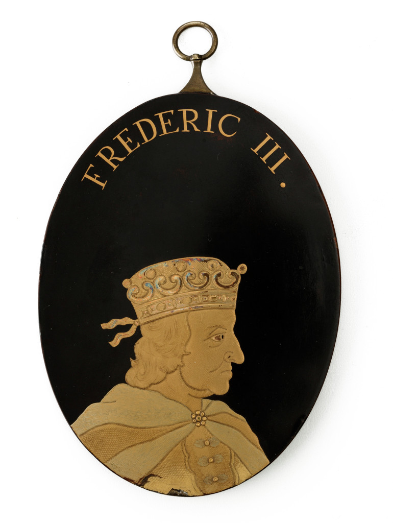 A collection of nine Japanese export lacquer portrait medaillons