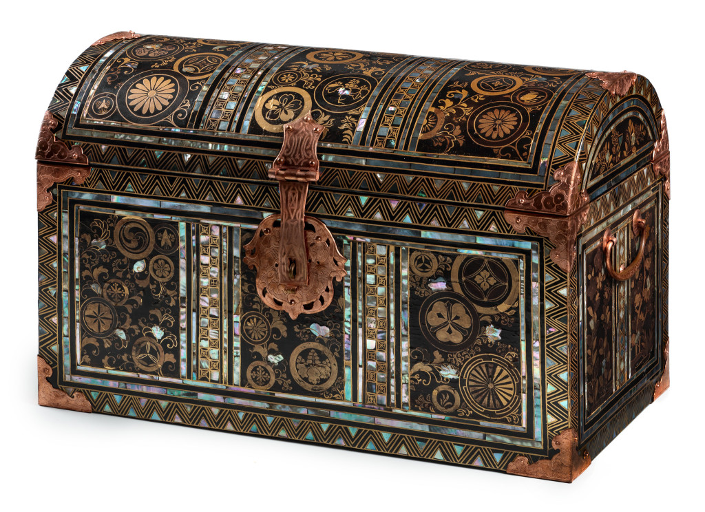 A rare Japanese Namban export lacquer coffer with Mon emblems