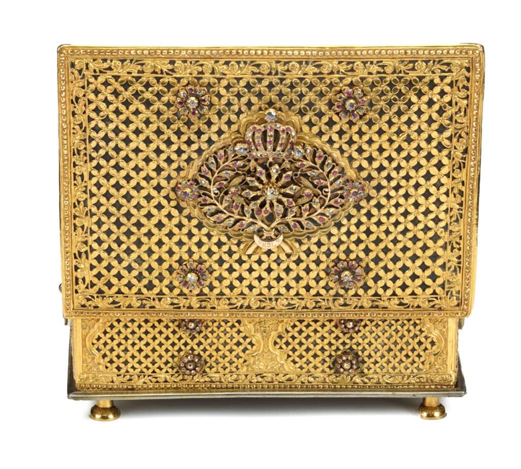 A superb Indonesian royal gem-set gold overlaid silver betel box