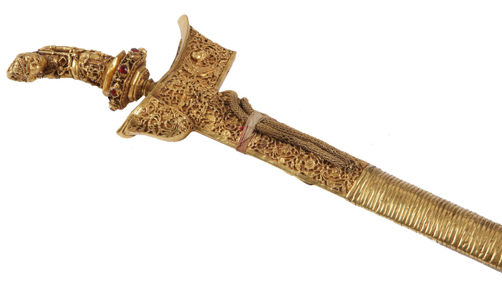 An exceptionally fine and rare Indonesian gold Royal keris probably owned by King Arung Palakka (1634 or 1635-1696) of Bone