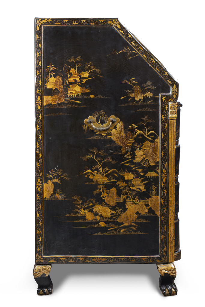 An extremely rare Chinese export lacquer bureau for the Dutch market