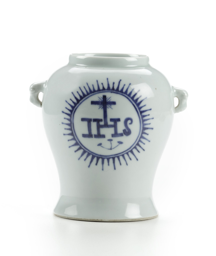 A Chinese blu-and-white porcelain jar with the IHS insignia