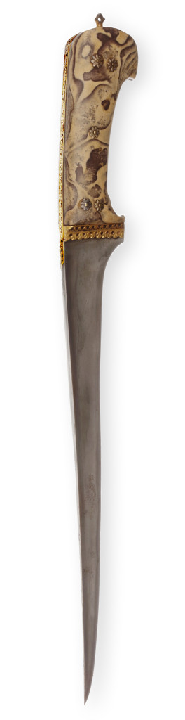 A beautiful Indian pesh kabz dagger with an agate hilt