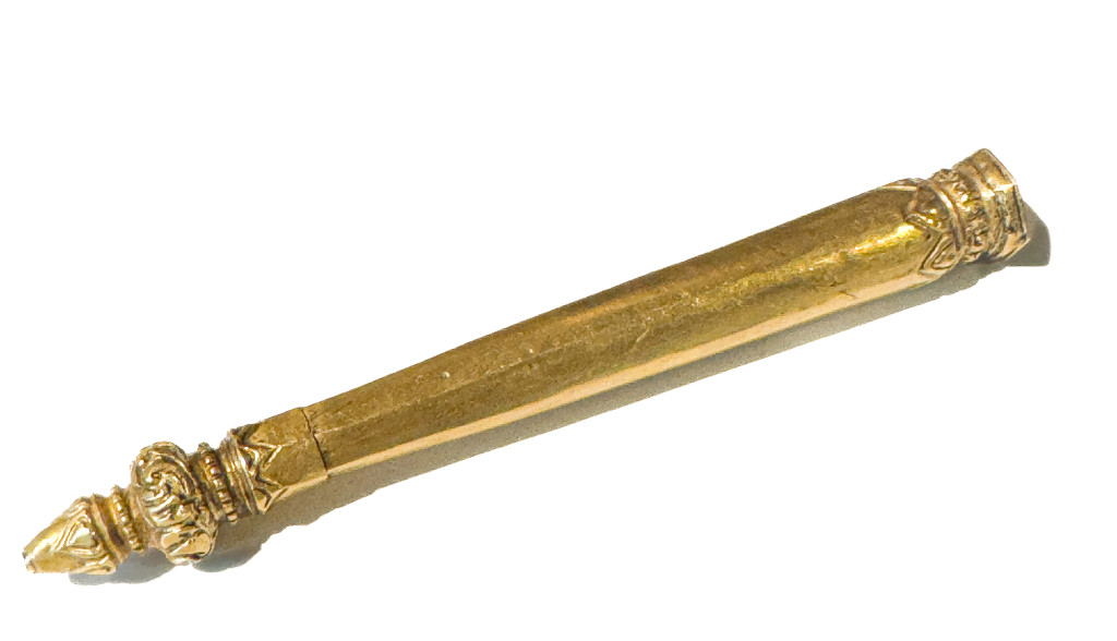 An ancient Hindu-Javanese gold fan or fly-whisk finial