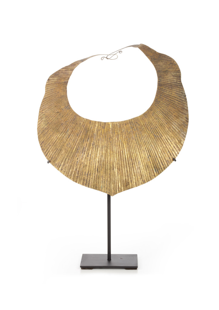 A Nias nobleman's gold ‘nifato-fato’ necklace