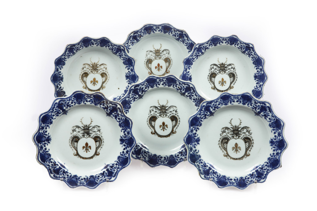A Chinese export porcelain 'Swellengrebel' part-dinner service
