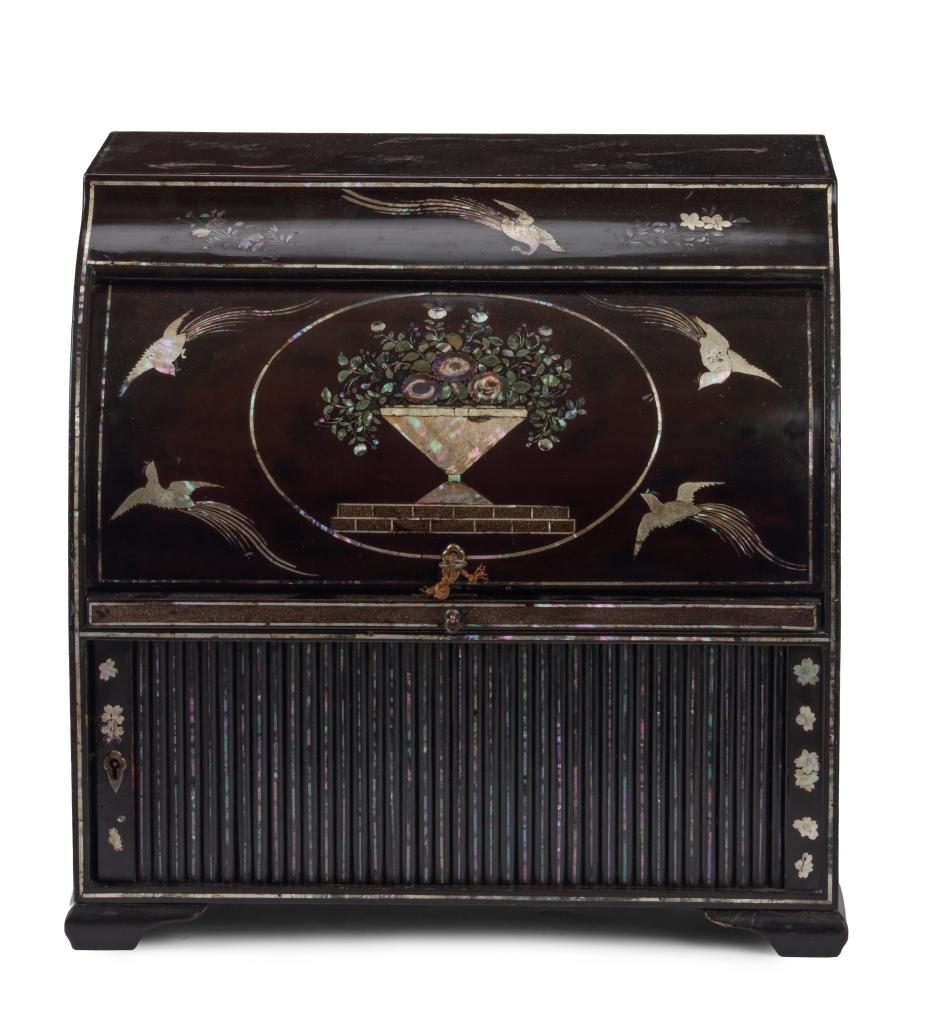 A miniature Japanese export lacquer bureau