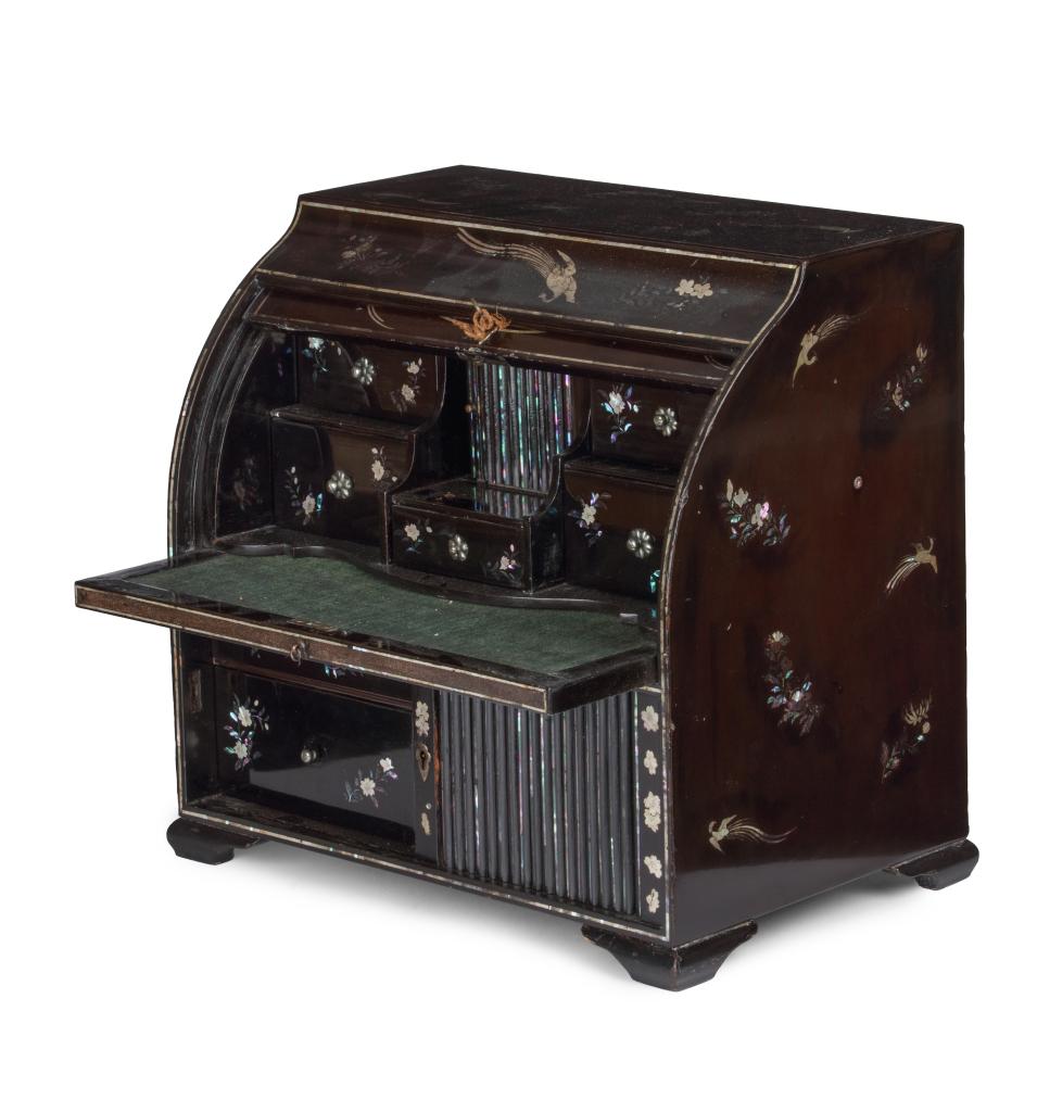 A miniature Japanese export lacquer bureau