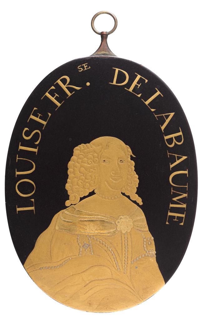 A large collection of Japanese export lacquer European portrait medaillons